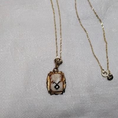 14K Cameo Habille  Pendant On A 16" 10K Italian Gold Necklace