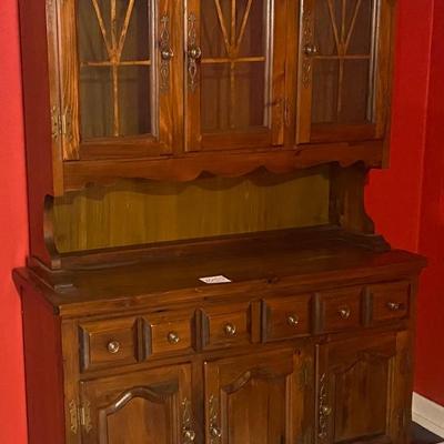 Nice Vintage Hutch
