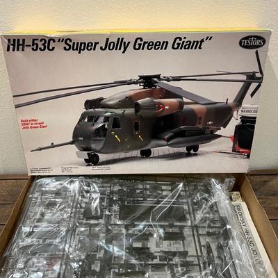 Hawker Harrier & Sikorsky HH 53C Scale Models
