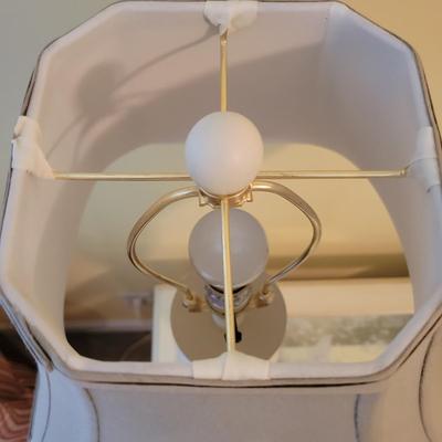 White Ceramic Lamp and Cherub (BR3-DW)