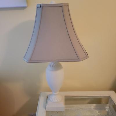 White Ceramic Lamp and Cherub (BR3-DW)