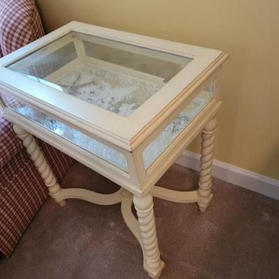 Side Table with Glass Display Cabinet (BR3-DW)