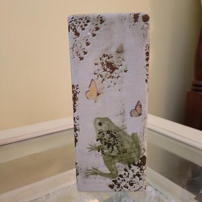 Whimsical Frog Lamp and Wall Vase (BR3-DW)