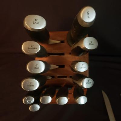 Calphalon Knife Set and More (D-KD)