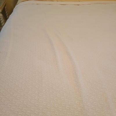 Full Size Comforter, Shams, Sheets and more Bedding (BR3-DW)