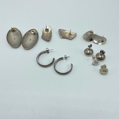 Bold and Stylish 925 Earrings (B2-MG)