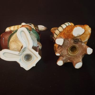 Christmas Fitz and Floyd Salt and Pepper Shakers and Jar (D-KD)