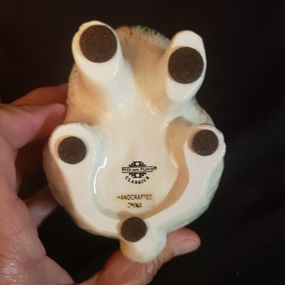 Christmas Fitz and Floyd Salt and Pepper Shakers and Jar (D-KD)