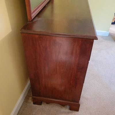 Jamestown Sterling Corporation Maple Dresser with Mirror (BR3-DW)