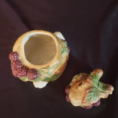 Fitz and Floyd "Blackberry Rabbits" Salt and Pepper Shakers and Jar (D-KD)