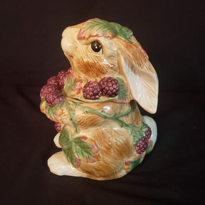 Fitz and Floyd "Blackberry Rabbits" Salt and Pepper Shakers and Jar (D-KD)
