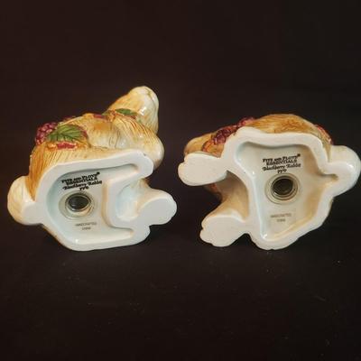 Fitz and Floyd "Blackberry Rabbits" Salt and Pepper Shakers and Jar (D-KD)