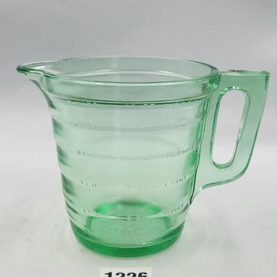 40 Oz. Uranium Glass Measuring Cup