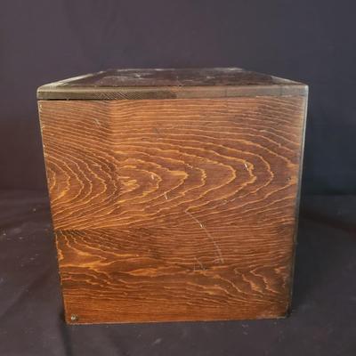 Wooden Bread Box, Letter Rack, and Spices (D-KD)