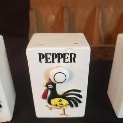 Wooden Bread Box, Letter Rack, and Spices (D-KD)