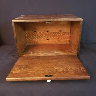 Wooden Bread Box, Letter Rack, and Spices (D-KD)