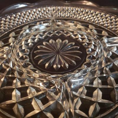 8 Pieces of Formed Serving Glass (D-KD)