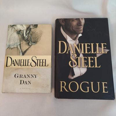 Nicholas Sparks, Danielle Steel & More Novels (BR1-BBL)