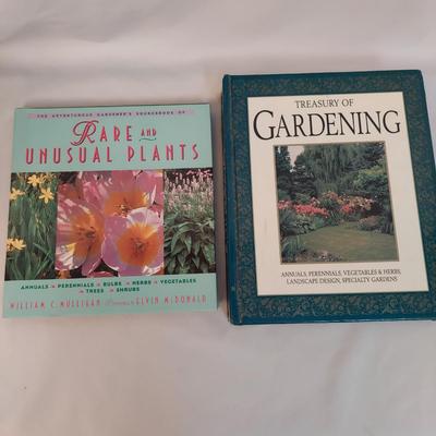 N.C & More Gardening and Bird Books Inc. Some Vintage (BR1-BBL)
