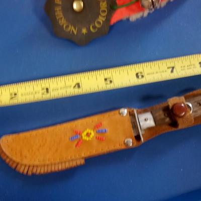 LOT 50   TOY INDIAN HEAD DRESS AND KNIFE