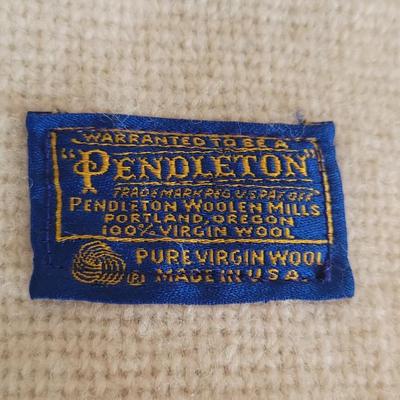 L9: Vintage PENDLETON Blanket