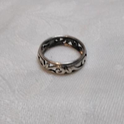 Vintage Scrollwork 925 Ring Size 8