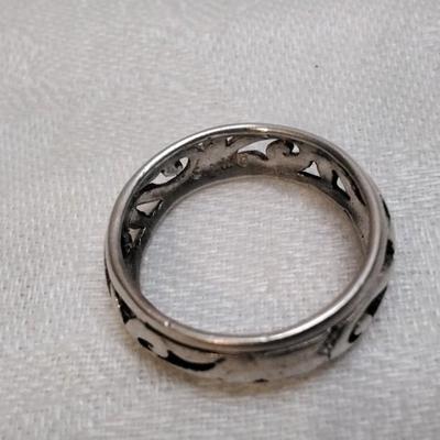 Vintage Scrollwork 925 Ring Size 8