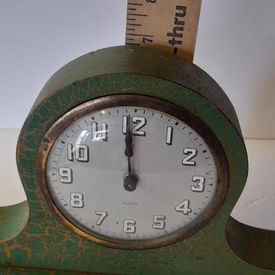 Vintage wind-up Gilbert Mantle clock green art deco gold crackle