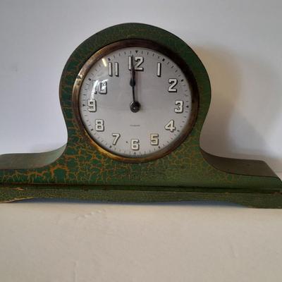 Vintage wind-up Gilbert Mantle clock green art deco gold crackle