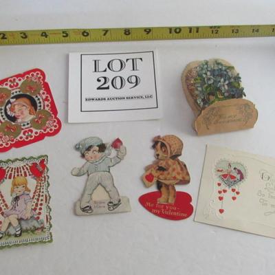 Lot of Vintage Valentines