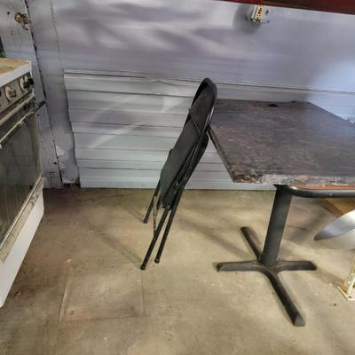 GE Gas Oven, table & Chair