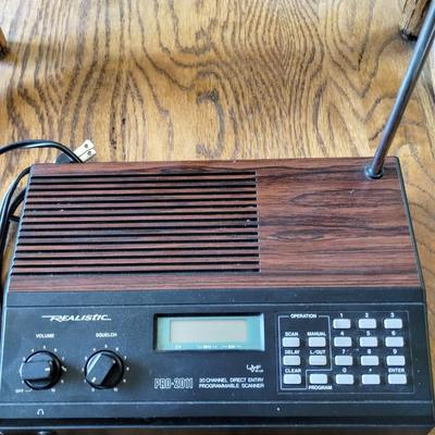 REALISTIC Pro-2011 20 Channel Programmable Scanner Direct Entry UHF