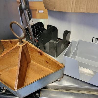 2 boxes condiment holders