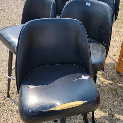 7 black bar stools