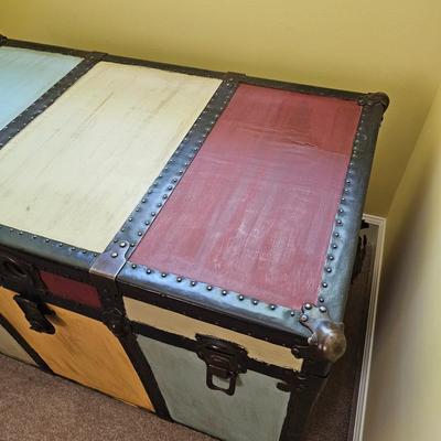 Multi Color Trunk  (BR3-JS)