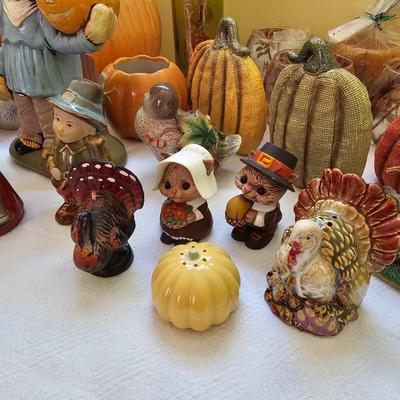 Halloween & Thanksgiving Decor (BR3-JS)