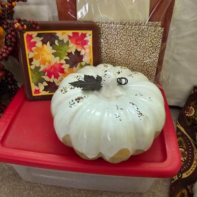 Halloween & Thanksgiving Decor (BR3-JS)