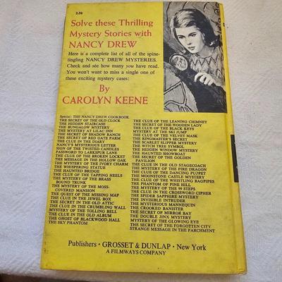 Vintage Comics & Novels  (BR3-JS)