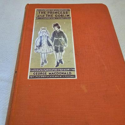 Vintage Comics & Novels  (BR3-JS)