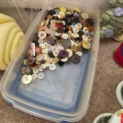 Needlepoint Kits, Crafts + More (BR3-JS)