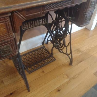 Antique Cast Body 1896 Singer Sewing Machine with Original Paperwork, Lease Agreement and Tool Box