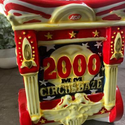 Vintage IGA Circus Daze Circus Car Cookie Jar Year 2000 Brand new still in box