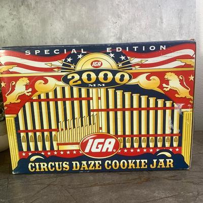 Vintage IGA Circus Daze Circus Car Cookie Jar Year 2000 Brand new still in box