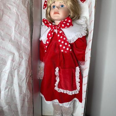 Vintage Brinn porcelain doll "kate"