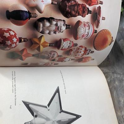 The Christmas Tree Book : A History by Phillip V. Snyder 1976 Hardcover