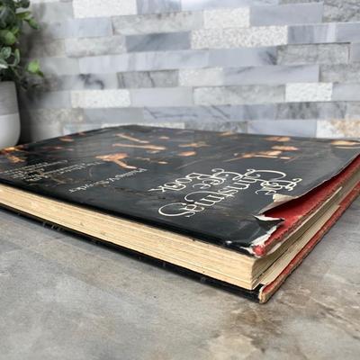 The Christmas Tree Book : A History by Phillip V. Snyder 1976 Hardcover