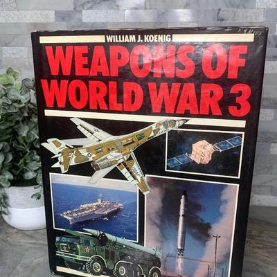 Weapons of World War III by Outlet Book Company Staff (1988, Hardcover)