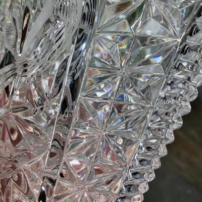 The Byrdes Collection fan 9â€  vase by Hofbauer