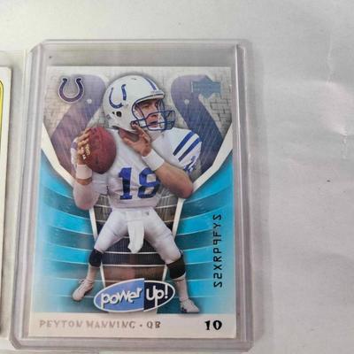 Lot of 7 Trading cards