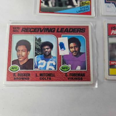 Lot of 7 Trading cards